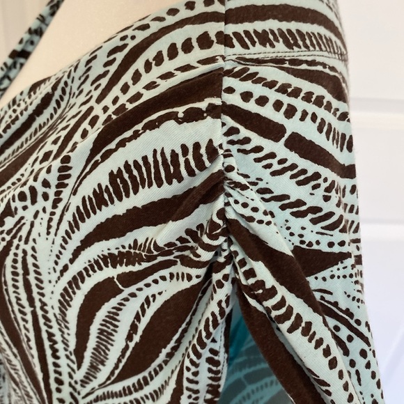 Tommy Bahama Brown and Blue Sheath Dress with V-Neck. Ruched at side. Size L. - Picture 11 of 14